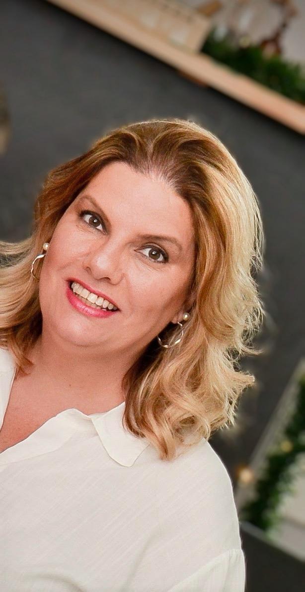 Carla Jerlich especialista em mesa posta e etiqueta social